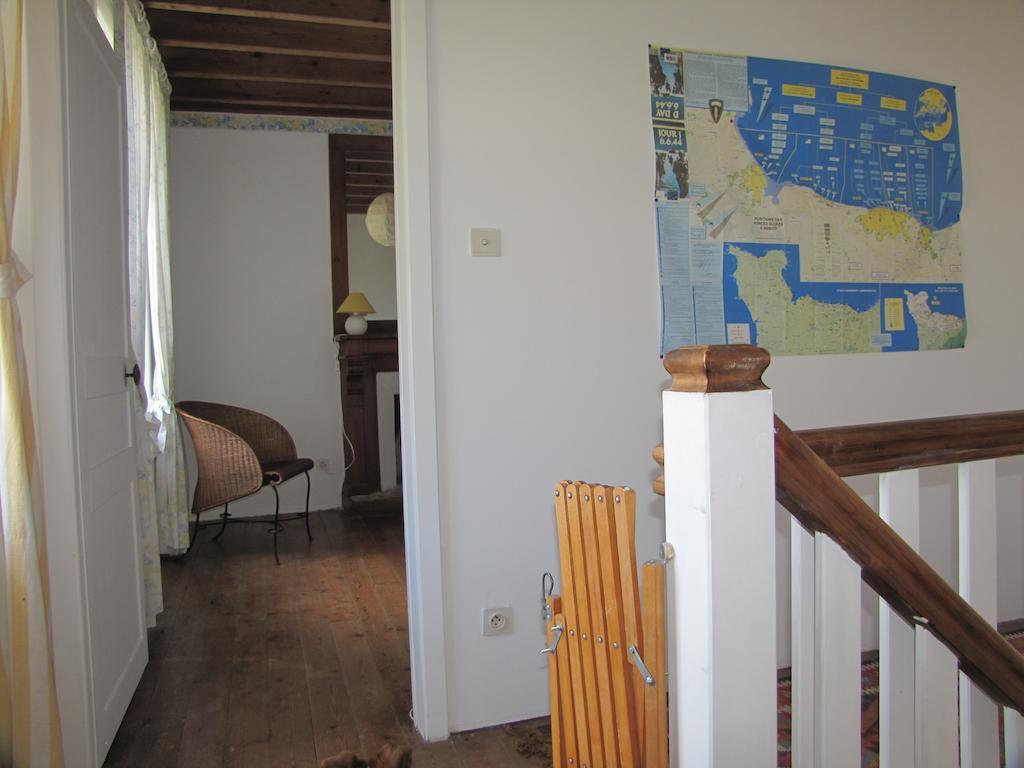 Gite De La Ferme De La Cour Villa Crasville  Room photo